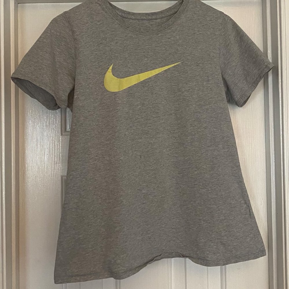 Gray Nike Tee